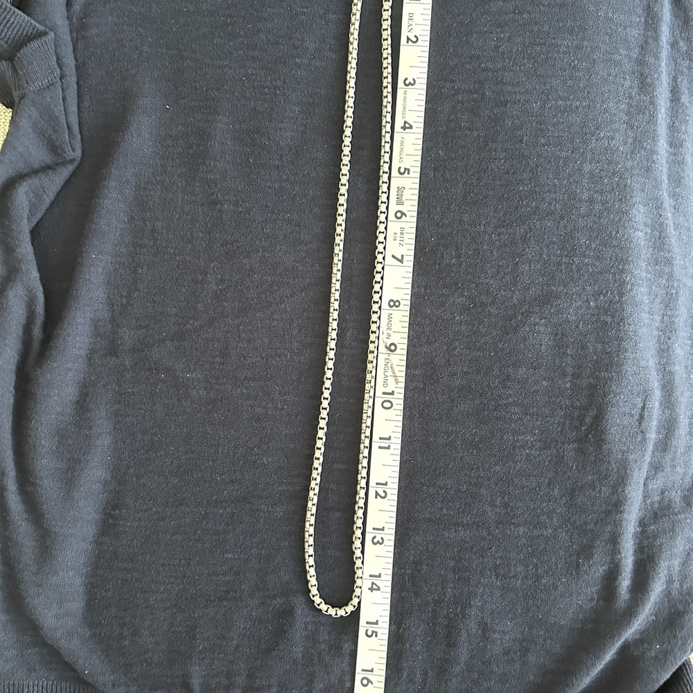 Anne Klein silver toned box link necklace - Picture 4 of 5